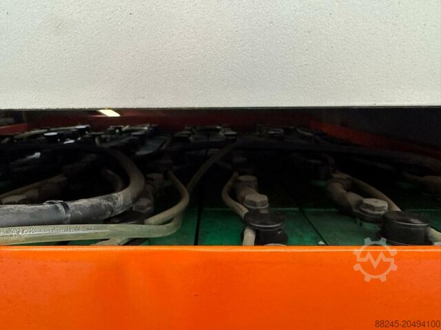 VS-22473 Carrello elevatore elettrico triplex Still RX60-50 con allargatore forche STILL RX60-50