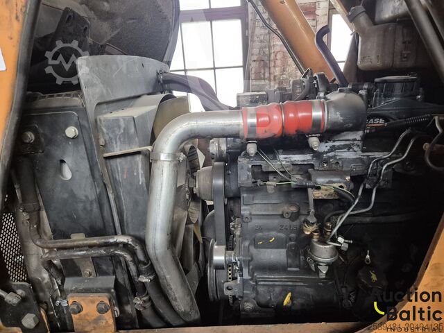 Backhoe loader Case 695 SR-4 PS