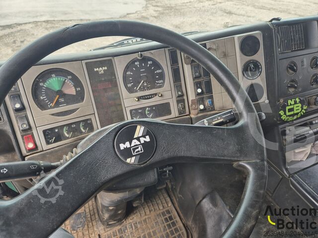 Tipper MAN 26.364