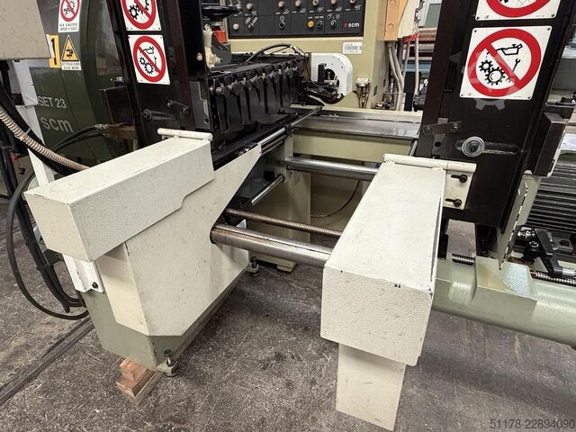 Friulmac FN/3 Afkortzaag Lader voor Profileermachine (met aanpassing voor werkstukbreedte tot m... Friulmac FN/3