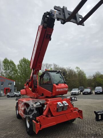 Forgatható teleszkópos kezelő Manitou MRT 2150 + Privilege