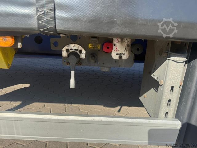 Alacsony rakfelületű félpótkocsi  Wiese 3-Achs Stufensattel Auflieger mit Rampe25T