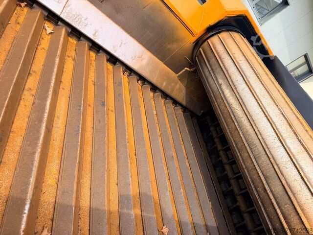 Instalație mobilă de tocare Doppstadt AK 330 S