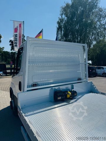 Özelleştirilmiş panelvan IVECO 70C18HA, Maschinen & Arbeitsbühnentrans. 2940kg!