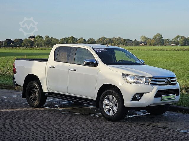 TOYOTA HI-LUX 2.4 EU netto eksportpris 19.950,00 AC automatgear EURO6 anhængertræk bluetooth bagsæde TOYOTA HI-LUX 2.4 EU netto exportprijs 19950,00 ac aut...