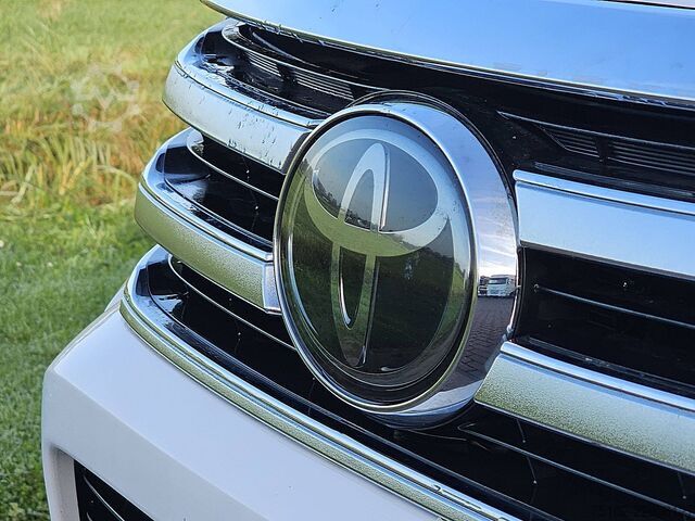 TOYOTA HI-LUX 2.4 EU netto eksportpris 19.950,00 AC automatgear EURO6 anhængertræk bluetooth bagsæde TOYOTA HI-LUX 2.4 EU netto exportprijs 19950,00 ac aut...