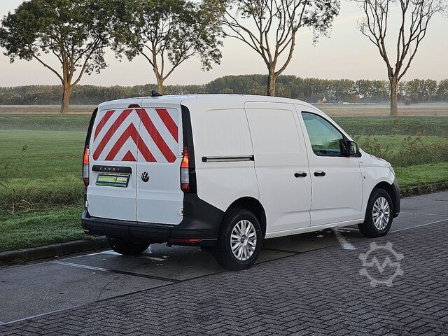VOLKSWAGEN CADDY 2.0 L1 CarPlay Isento de BPM Ar Condicionado Sensores de Estacionamento Euro6! VW CADDY 2.0 L1 CarPlay BPM-Vrij Airco Parkeersens...