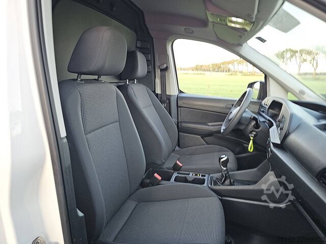 VOLKSWAGEN CADDY 2.0 L1 CarPlay Isento de BPM Ar Condicionado Sensores de Estacionamento Euro6! VW CADDY 2.0 L1 CarPlay BPM-Vrij Airco Parkeersens...