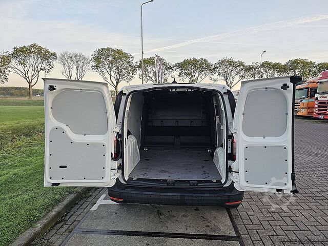 VOLKSWAGEN CADDY 2.0 L1 CarPlay Isento de BPM Ar Condicionado Sensores de Estacionamento Euro6! VW CADDY 2.0 L1 CarPlay BPM-Vrij Airco Parkeersens...