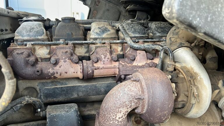 3-zijdenkipper MAN 25.372 (6 CYLINDER / MANUAL PUMP / POMPE MANUEL...