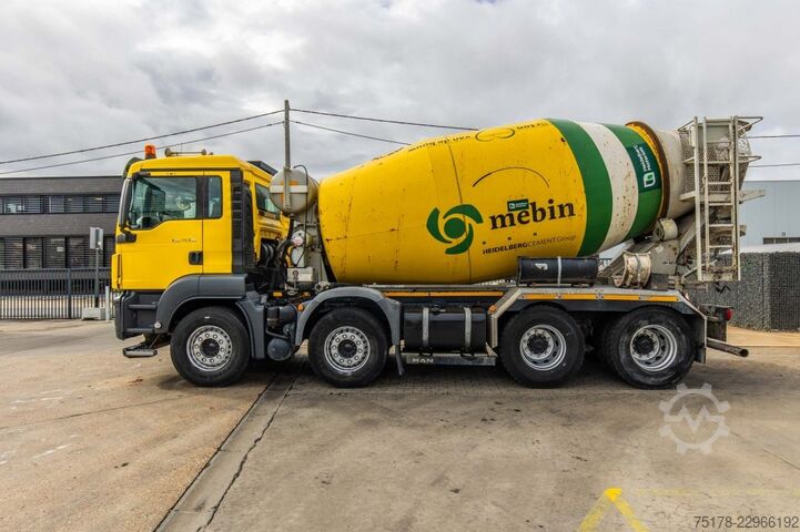 Blender MAN TGS 37.360 BB - LIEBHERR 10M3