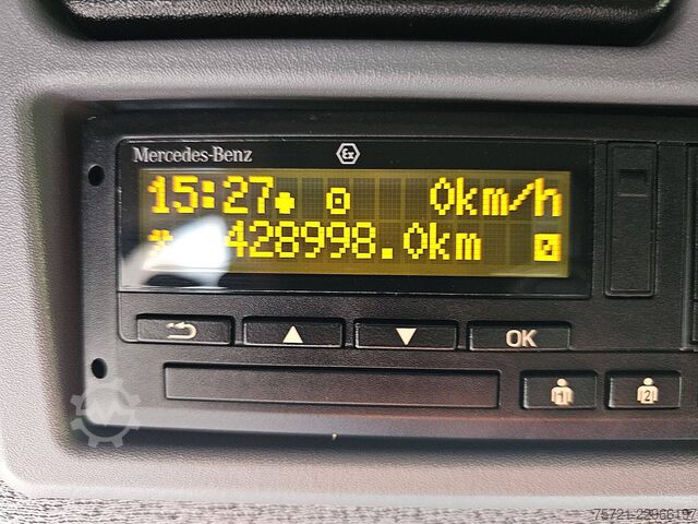 Gesloten bak MERCEDES-BENZ ATEGO 1230 AIRCO WB 536 LIFT