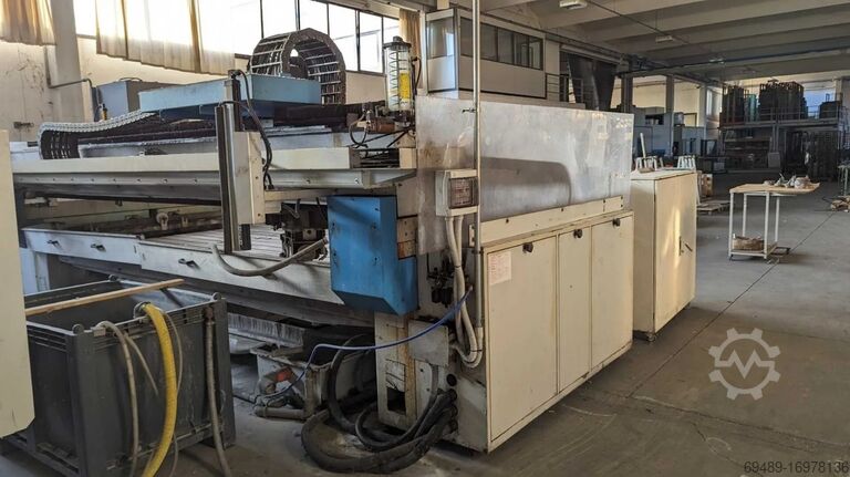 Cam öğütücü INTERMAC Master Groove 1500