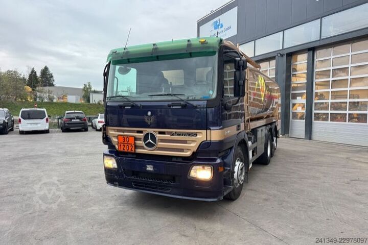 Tank kamyonu MERCEDES-BENZ Actros 2541 6x2 21'000L 2 Kammern