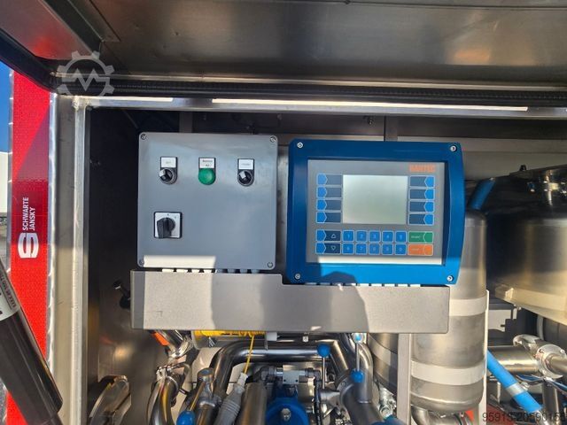 Tankoplegger KÄSSBOHRER Tankwagen STC 28 Ad Blue