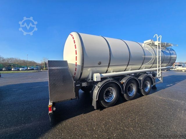 Tanksemitrailer KÄSSBOHRER Tankwagen STC 28 Ad Blue