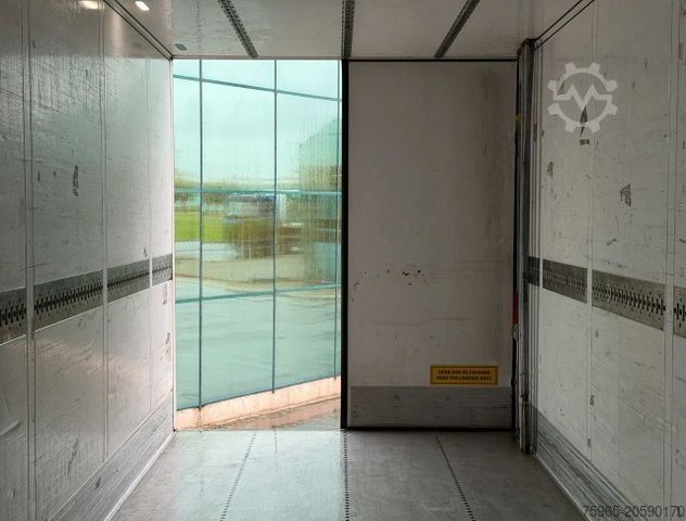 Ψυκτικός ημιρυμουλκούμενος SCHMITZ CARGOBULL SCB*S3B THERMO KING SLXe300 LIFT AXLE FLOWERWIDE