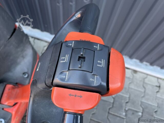 Στοίβαξη πεζών Linde L14i