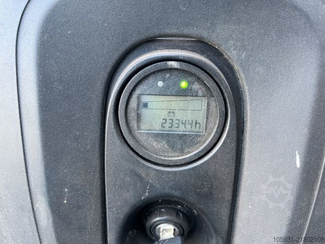 Στοίβαξη πεζών Linde L12