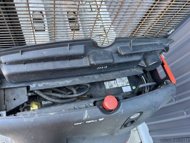 Στοίβαξη πεζών Linde L10B