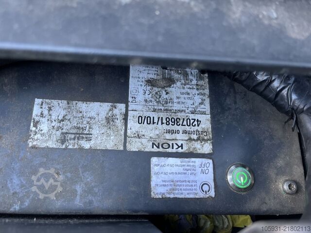 Στοίβαξη πεζών Linde L10B