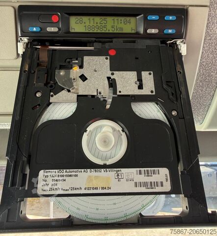 Autocarro con cassone fisso Iveco EUROCARGO 75E17