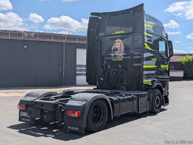 Volumen trækker MAN TGX 18.520 LL SA Low-Liner, MIETEN?