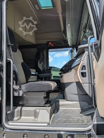 Volumen trækker MAN TGX 18.520 LL SA Low-Liner, MIETEN?