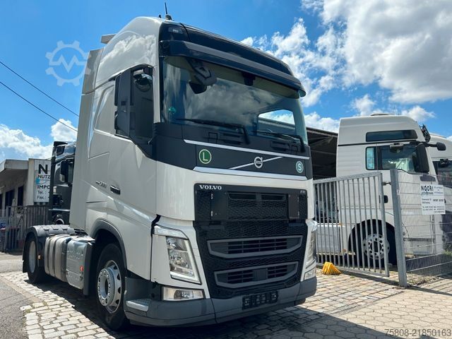 Cap tractor standard VOLVO FH 500 Globetrotter XL 2 Tanks Lane Guard