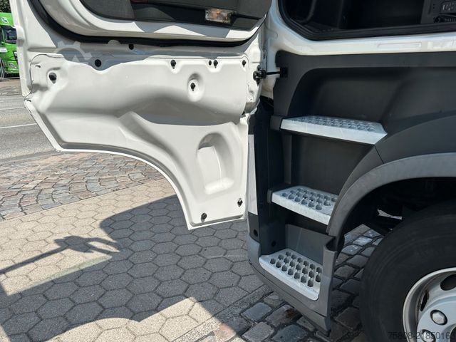 Cap tractor standard VOLVO FH 500 Globetrotter XL 2 Tanks Lane Guard