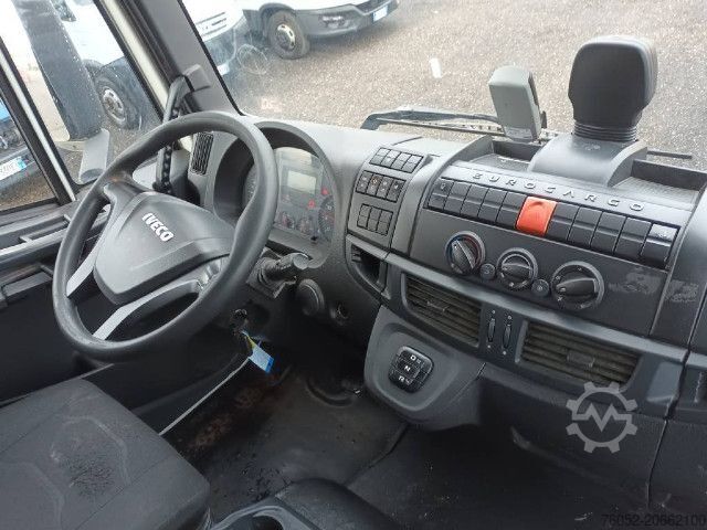 Autocamion cu caroserie tip cutie IVECO ML 140E28K