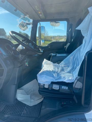 Izotermiczny van chłodnia MAN TGL 8.180 Kühlkoffer ThermoKing V500 1.Hand
