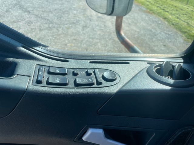 Izotermiczny van chłodnia MAN TGL 8.180 Kühlkoffer ThermoKing V500 1.Hand