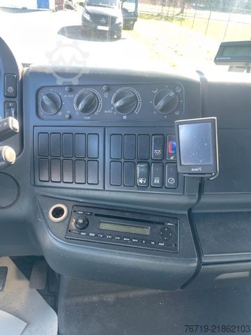 Izotermiczny van chłodnia MAN TGL 8.180 Kühlkoffer ThermoKing V500 1.Hand