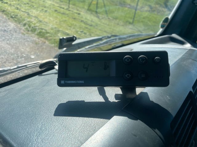 Izotermiczny van chłodnia MAN TGL 8.180 Kühlkoffer ThermoKing V500 1.Hand
