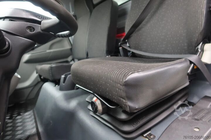 Kufr FUSO Canter 7 C 18 Bak+Klep 1.000 kg Euro 6