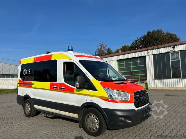 Autospecială de pompieri FORD Transit / Trage + Liege + Rampe