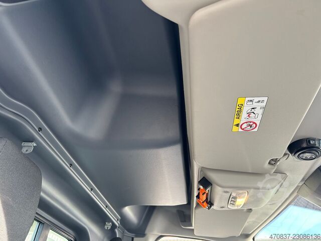 Autospecială de pompieri FORD Transit / Trage + Liege + Rampe