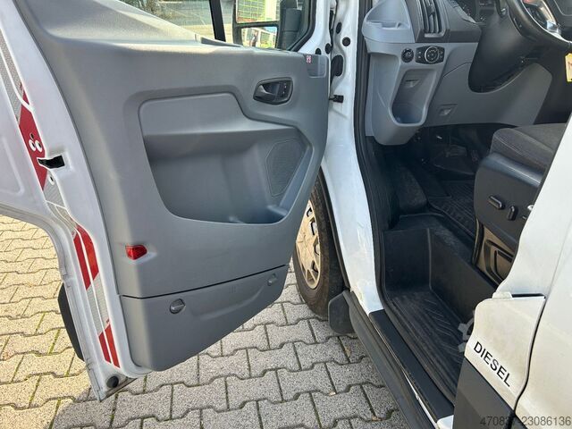 Autospecială de pompieri FORD Transit / Trage + Liege + Rampe