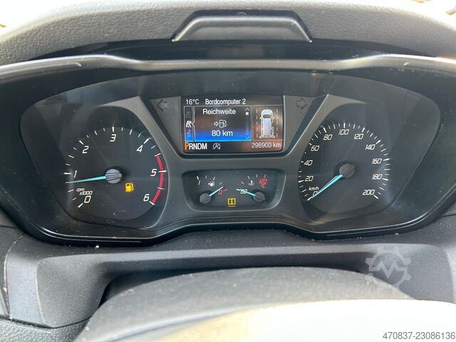 Autospecială de pompieri FORD Transit / Trage + Liege + Rampe