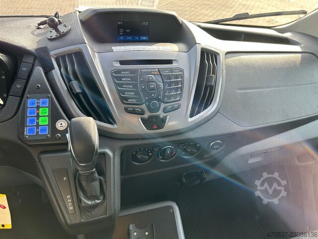 Autospecială de pompieri FORD Transit / Trage + Liege + Rampe