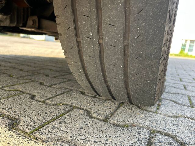Autospecială de pompieri FORD Transit / Trage + Liege + Rampe