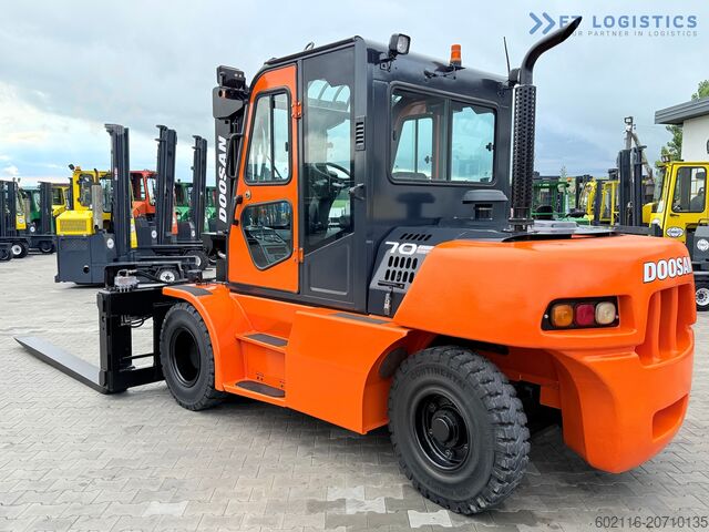 Vierwielige heftruck DOOSAN 70 / DUPLEX / FORK 2500MM / POSITIONER