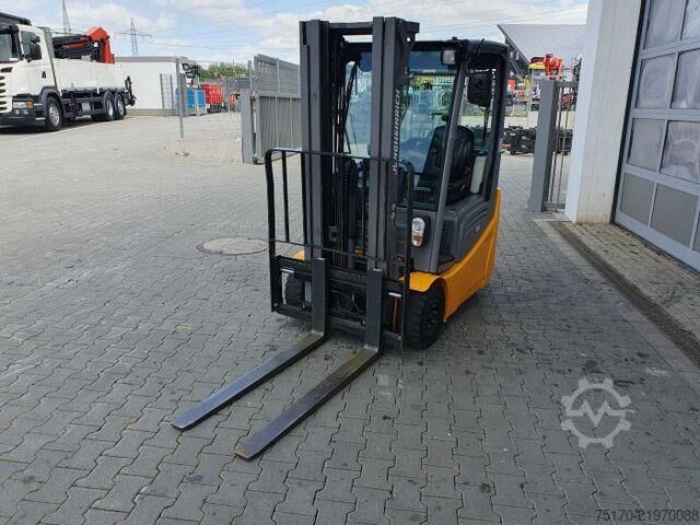 Gabelstapler Jungheinrich EFG 215 / Triplex 4.25m / SS / nur 1.680h / 2021