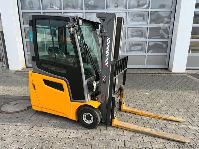 Gabelstapler Jungheinrich EFG 215 / Triplex: 4.25m! / SS / 4.029h