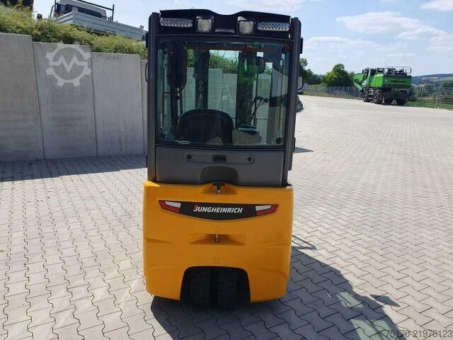 Gabelstapler Jungheinrich EFG 215 / Triplex: 4.25m! / SS / 4.166h / 2024