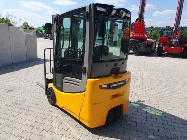 Gabelstapler Jungheinrich EFG 215 / Triplex: 4.25m! / SS / 4.166h / 2024
