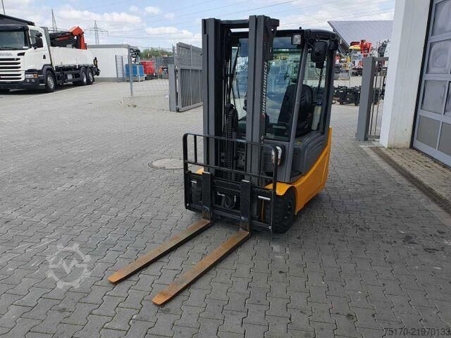 Gabelstapler Jungheinrich EFG 215 / Triplex: 4.25m! / SS / nur 1.368h!