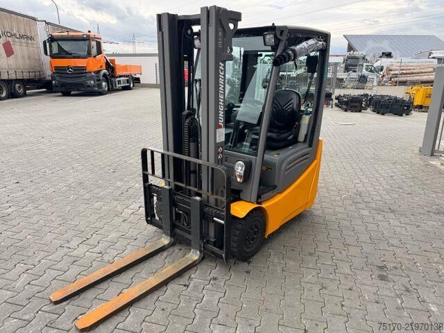 Gabelstapler Jungheinrich EFG 215 / Triplex: 4.25m! / SS / 4.168h / 2024