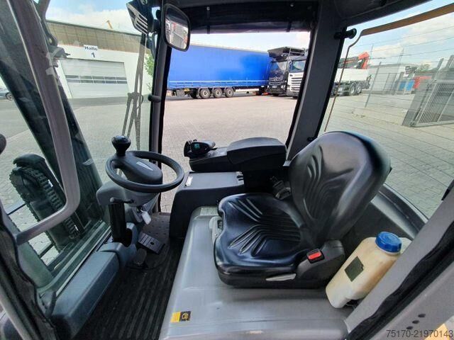 Heftruck Jungheinrich EFG 215 / Triplex: 4.25m! / SS / nur 2.184h!